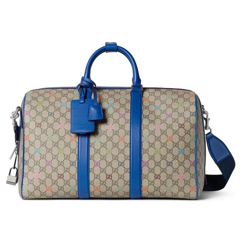 2026早秋系列之一。這款包袋以GG字母交織圖案塗層織物打造，綴飾通體多色印花和