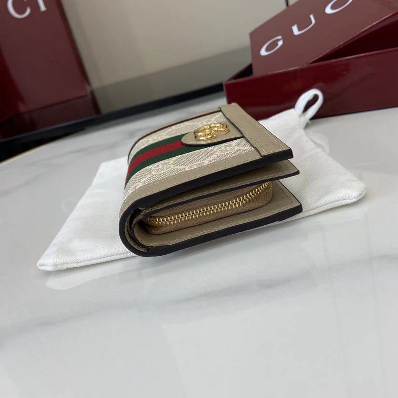 GG標志最初于20世紀70年代使用，是20世紀30年代古馳菱形圖案的演變，從那時