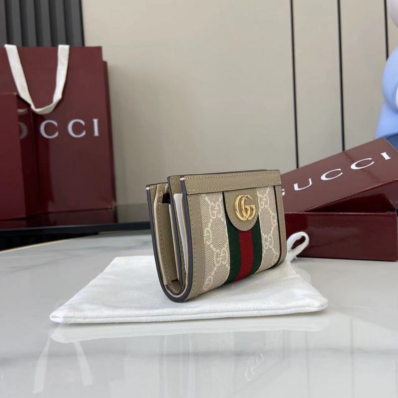 GG標志最初于20世紀70年代使用，是20世紀30年代古馳菱形圖案的演變，從那時