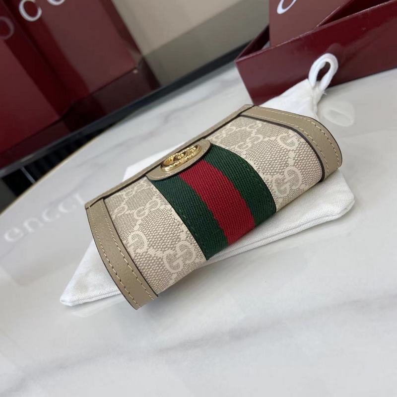 GG標志最初于20世紀70年代使用，是20世紀30年代古馳菱形圖案的演變，從那時