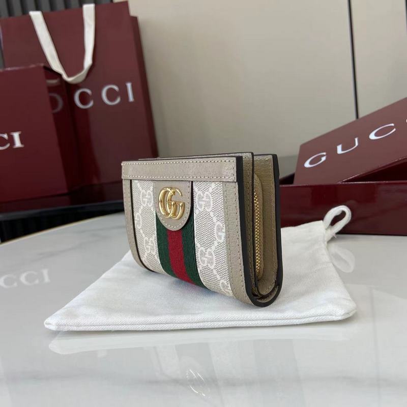 GG標志最初于20世紀70年代使用，是20世紀30年代古馳菱形圖案的演變，從那時