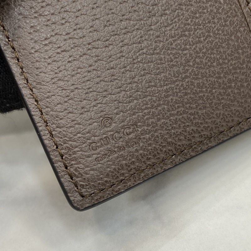 GG標志最初于20世紀70年代使用，是20世紀30年代古馳菱形圖案的演變，從那時