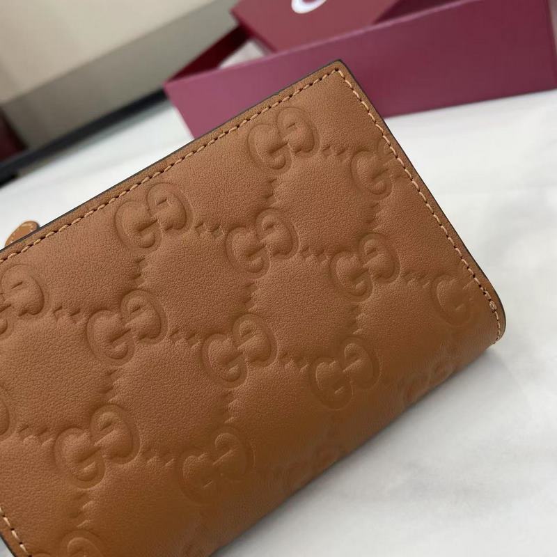 2026秋冬系列， GG Emblem系列煥新詮釋品牌的雋永優雅風範和精湛工藝。