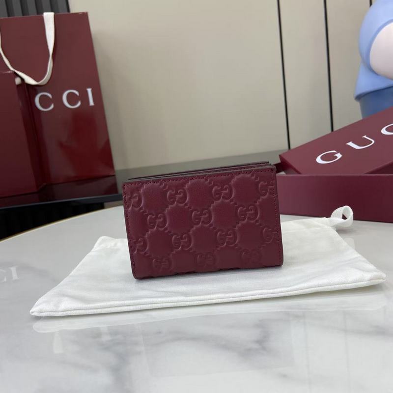 2026秋冬系列， GG Emblem系列煥新詮釋品牌的雋永優(yōu)雅風(fēng)範(fàn)和精湛工藝。