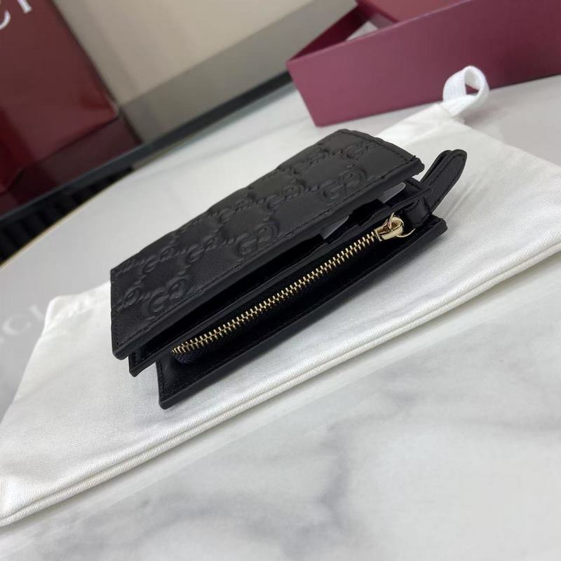 2026秋冬系列， GG Emblem系列煥新詮釋品牌的雋永優雅風範和精湛工藝。