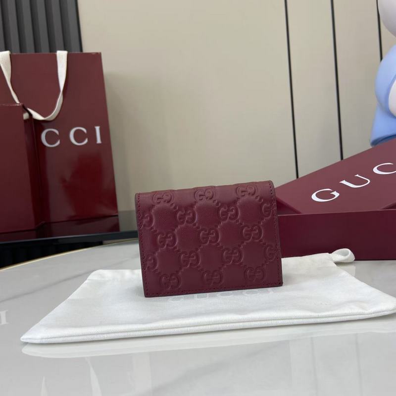 2026秋冬系列， GG Emblem系列煥新詮釋品牌的雋永優雅風範和精湛工藝。