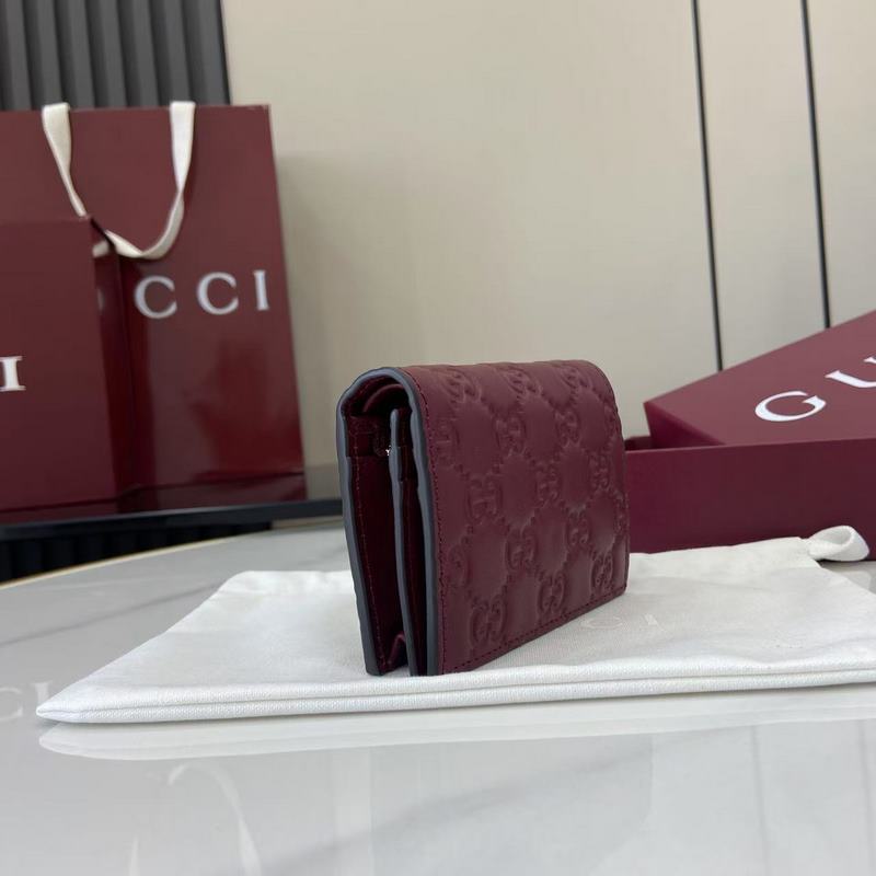 2026秋冬系列， GG Emblem系列煥新詮釋品牌的雋永優雅風範和精湛工藝。