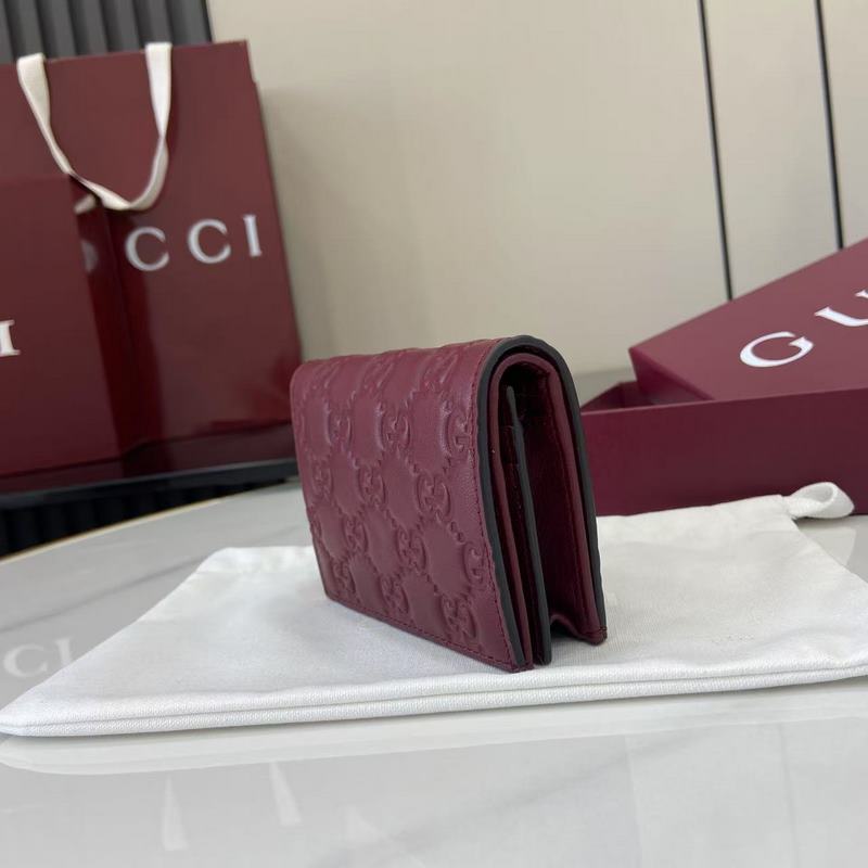 2026秋冬系列， GG Emblem系列煥新詮釋品牌的雋永優雅風範和精湛工藝。