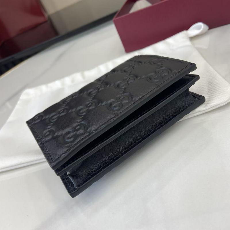 2026秋冬系列， GG Emblem系列煥新詮釋品牌的雋永優雅風範和精湛工藝。