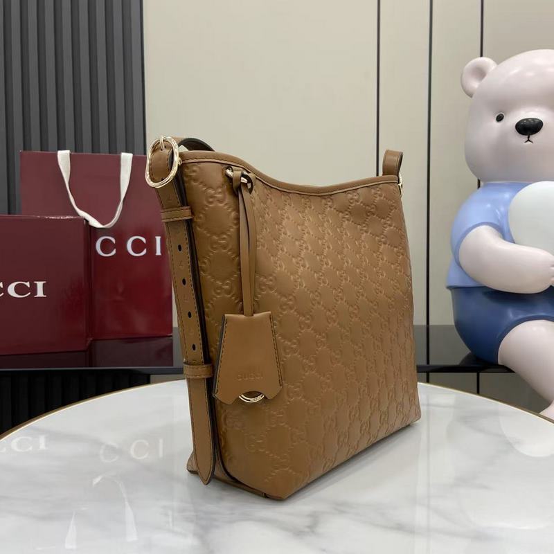 2026秋冬系列， 全新GG Emblem系列煥新詮釋品牌的雋永優雅風範和精湛工