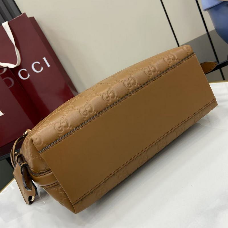 2026秋冬系列， 全新GG Emblem系列煥新詮釋品牌的雋永優雅風範和精湛工