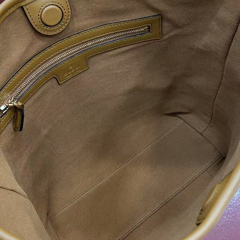 2026秋冬系列， 全新GG Emblem系列煥新詮釋品牌的雋永優雅風範和精湛工