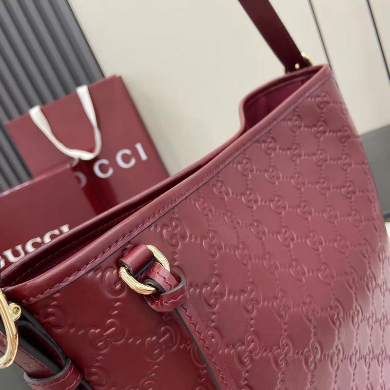 2026秋冬系列， 全新GG Emblem系列煥新詮釋品牌的雋永優雅風範和精湛工