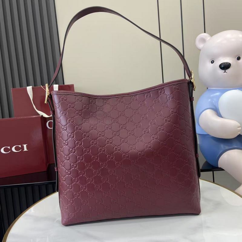 2026秋冬系列， GG Emblem系列煥新詮釋品牌的雋永優雅風範和精湛工藝。