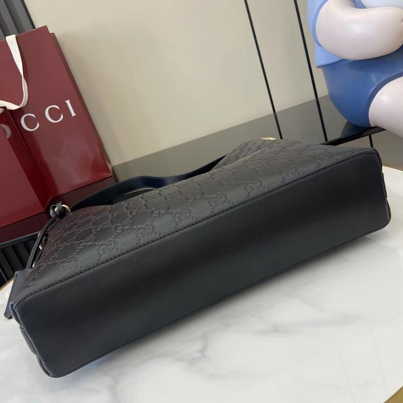 2026秋冬系列， GG Emblem系列煥新詮釋品牌的雋永優(yōu)雅風範和精湛工藝。