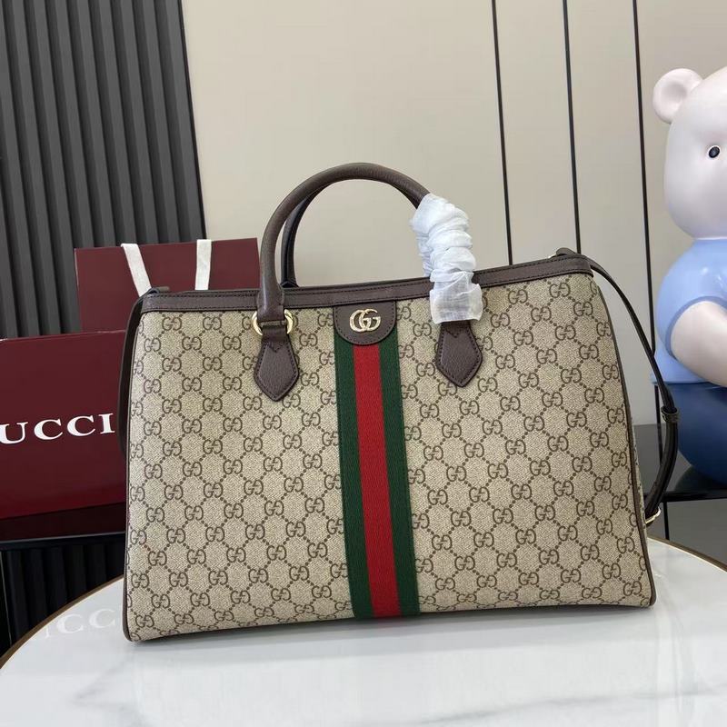 Ophidia系列亮眼呈獻新穎廓形與功能，以標志性米色和棕色配色匠心演繹，打造質(zhì)