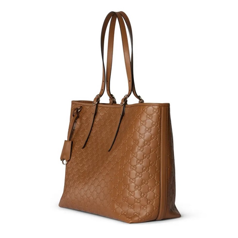 2026秋冬系列， 全新GG Emblem系列煥新詮釋品牌的雋永優雅風範和精湛工