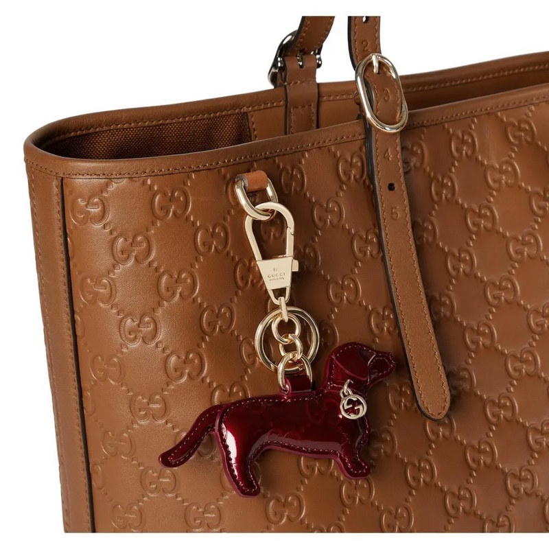 2026秋冬系列， 全新GG Emblem系列煥新詮釋品牌的雋永優雅風範和精湛工