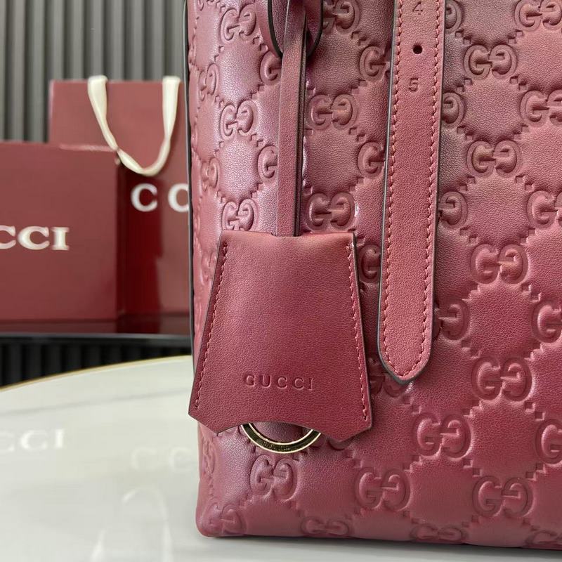 2026秋冬系列， GG Emblem系列煥新詮釋品牌的雋永優雅風範和精湛工藝。