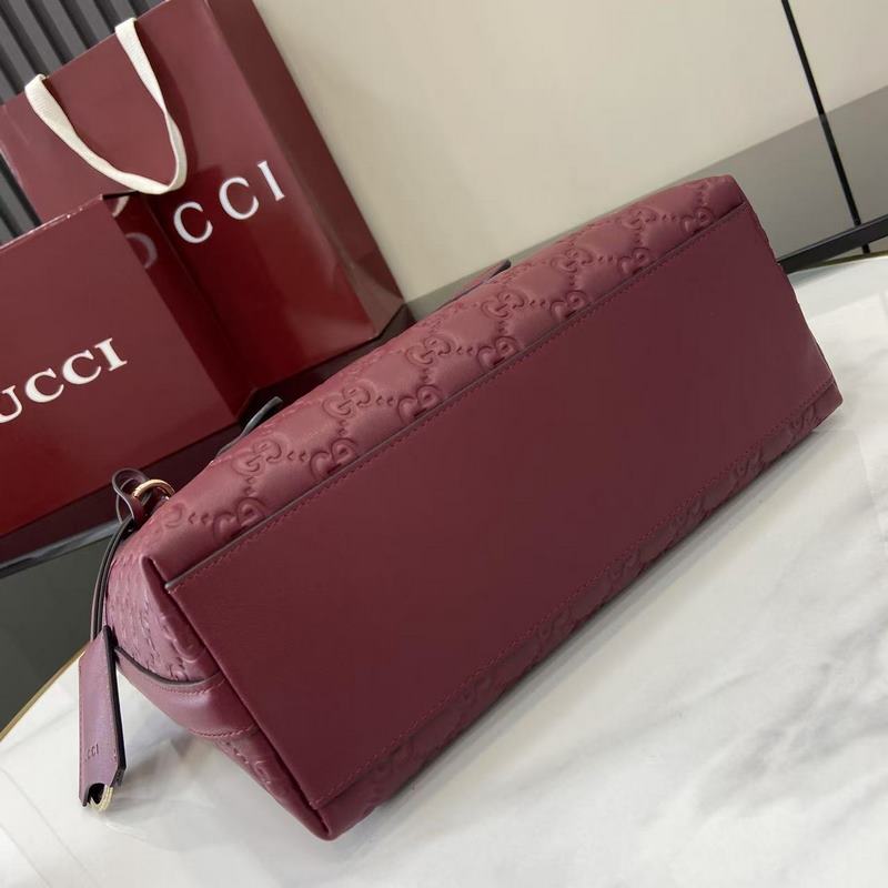 2026秋冬系列， GG Emblem系列煥新詮釋品牌的雋永優雅風範和精湛工藝。