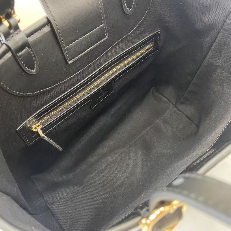 2026秋冬系列， GG Emblem系列煥新詮釋品牌的雋永優雅風範和精湛工藝。