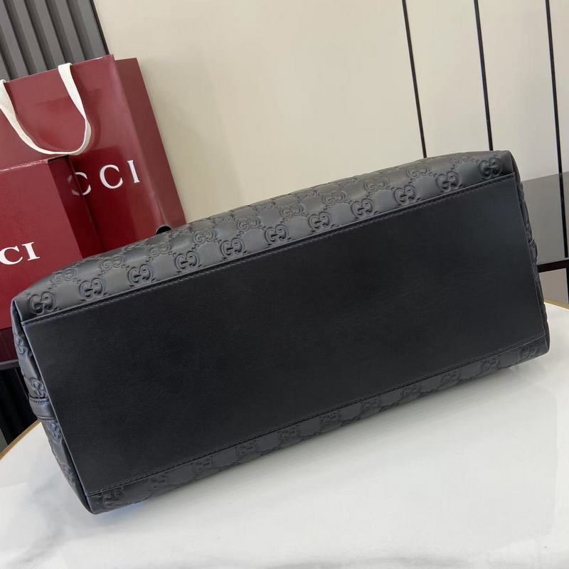 2026秋冬系列， 全新GG Emblem系列煥新詮釋品牌的雋永優雅風範和精湛工