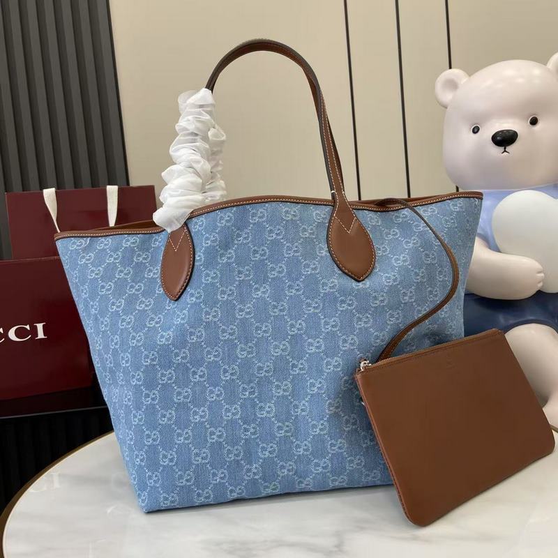 Gucci Totissima系列糅合 tote 一詞與意大利語中表示最高級的詞