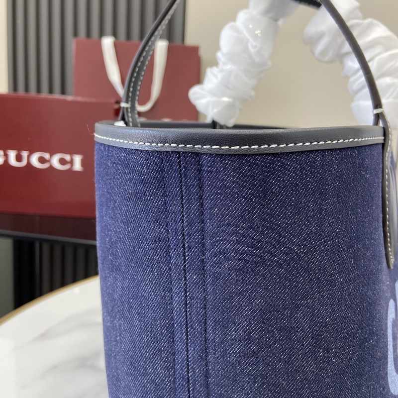 配全套原廠禮品袋包裝 Gucci Totissima系列糅合 tote 一詞與意