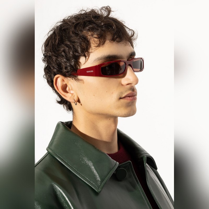 GUCCI新品 GG1778SA size：57口17-145 這款矩形鏡框太陽