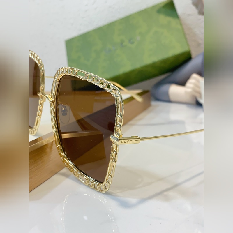 Gucci model：GG1033S 金屬大框墨鏡 長鍊條可做頸鍊或毛衣鍊 s