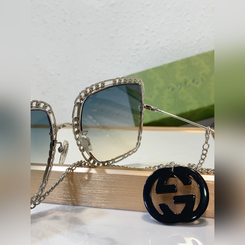 Gucci model：GG1033S 金屬大框墨鏡 長鍊條可做頸鍊或毛衣鍊 s