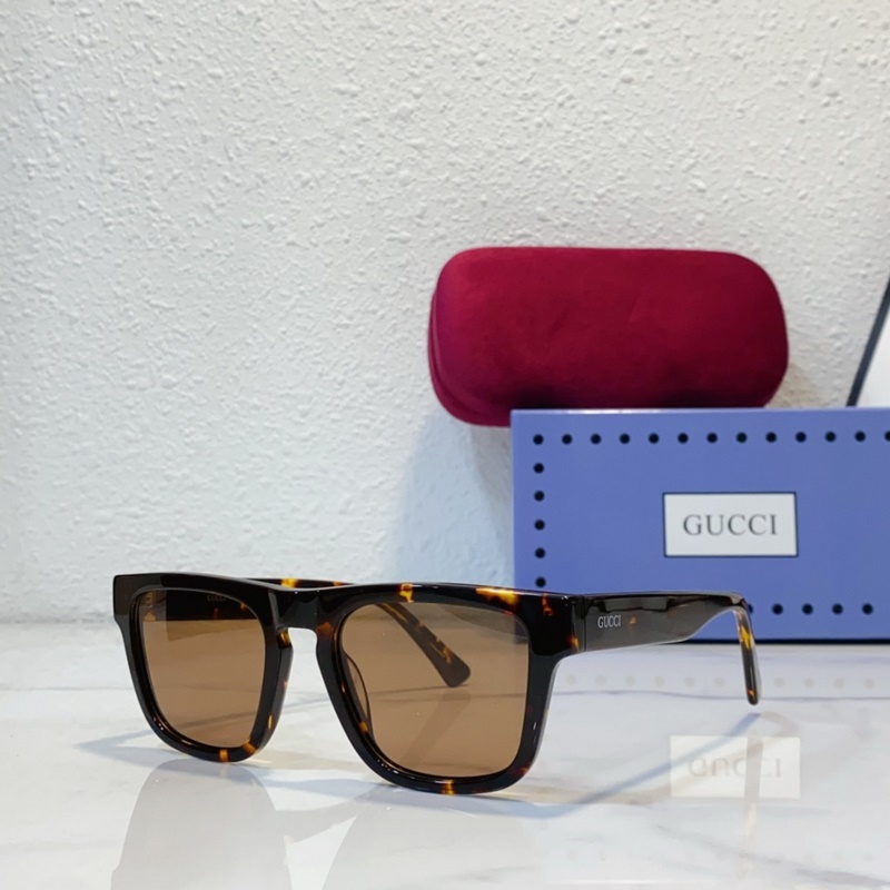 GUCCI MODEL：GG8817 SIZE： 52口21-145