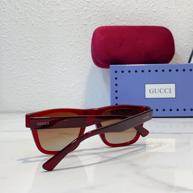 GUCCI MODEL：GG8817 SIZE： 52口21-145
