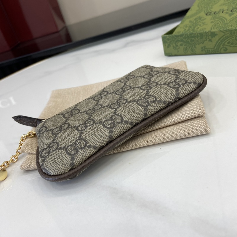 Ophidia系列鑰匙包。Ophidia系列不斷推陳出新，這款以GG Supre