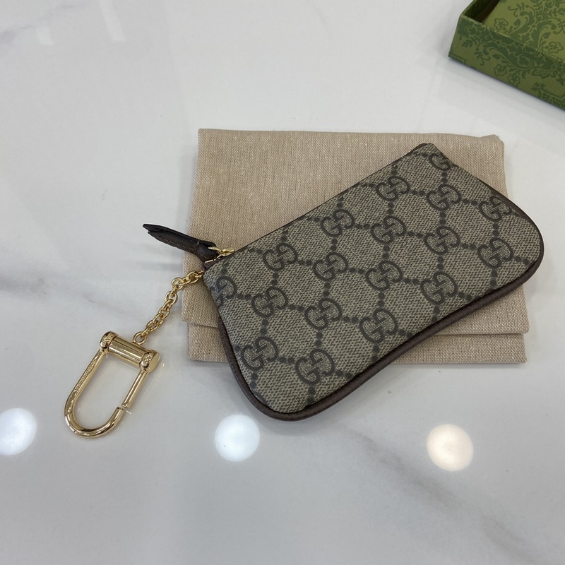 Ophidia系列鑰匙包。Ophidia系列不斷推陳出新，這款以GG Supre