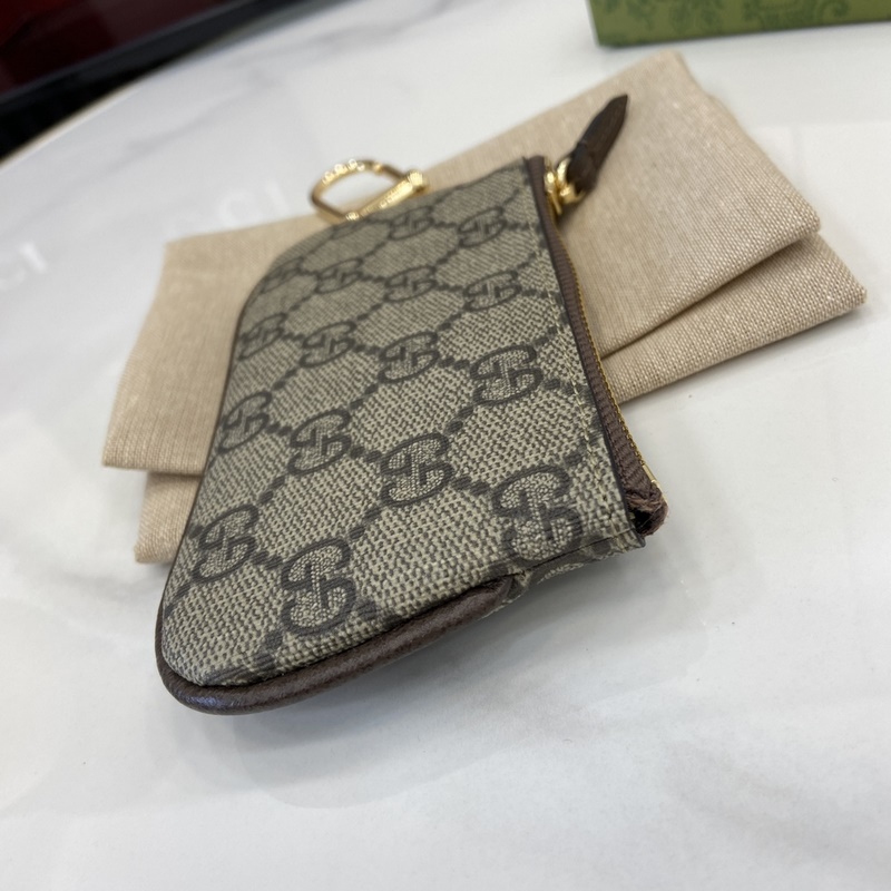 Ophidia系列鑰匙包。Ophidia系列不斷推陳出新，這款以GG Supre