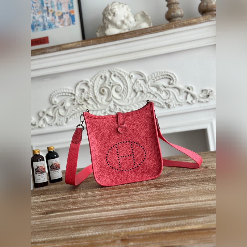 Mini EveyIne 伊芙琳 半手工+蠟線 自配肩帶+tc牛皮 顔色：唇膏