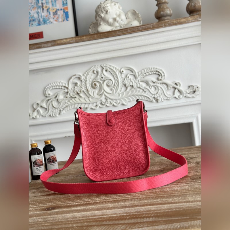 Mini EveyIne 伊芙琳 半手工+蠟線 自配肩帶+tc牛皮 顔色：唇膏