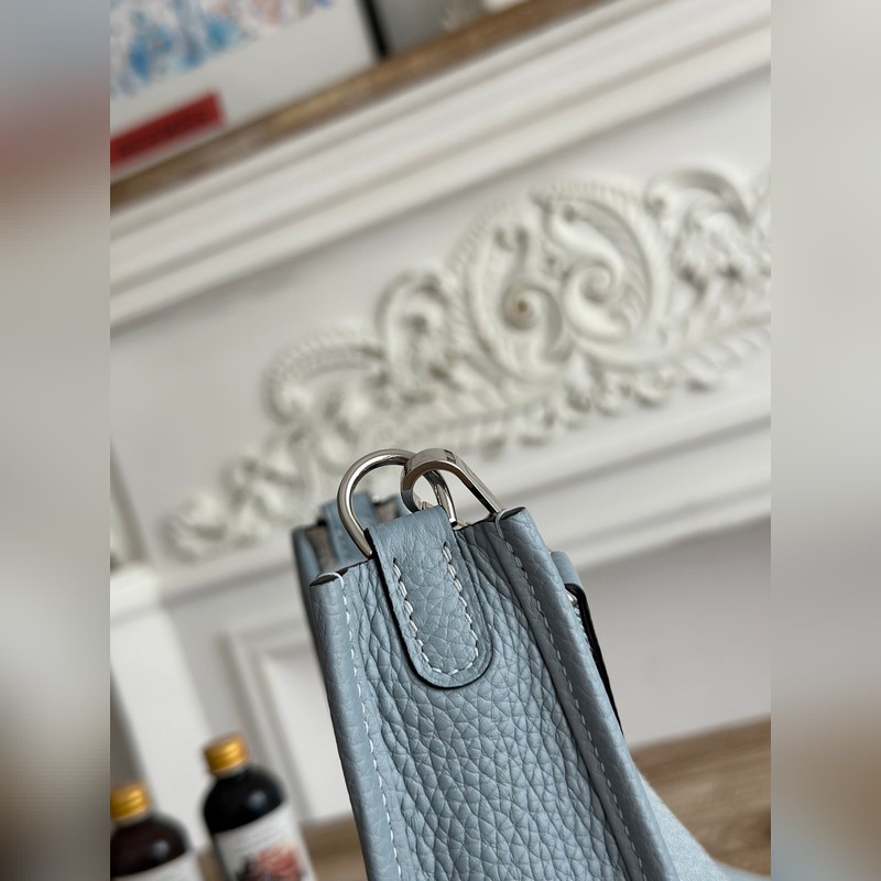 Mini EveyIne 伊芙琳 半手工+蠟線 自配肩帶+tc牛皮 顔色：亞麻