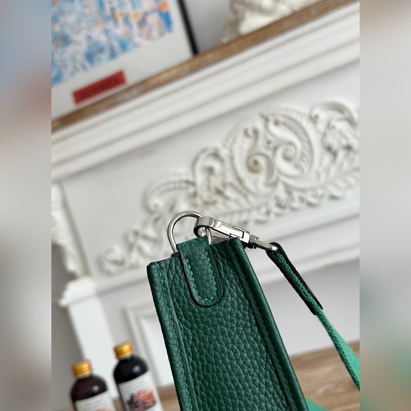 Mini EveyIne 伊芙琳 半手工+蠟線 自配肩帶+tc牛皮 顔色：孔雀