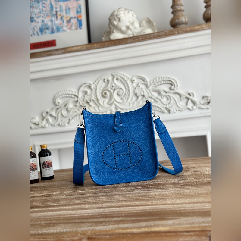 Mini EveyIne 伊芙琳 半手工+蠟線 自配肩帶+tc牛皮 顔色：水妖