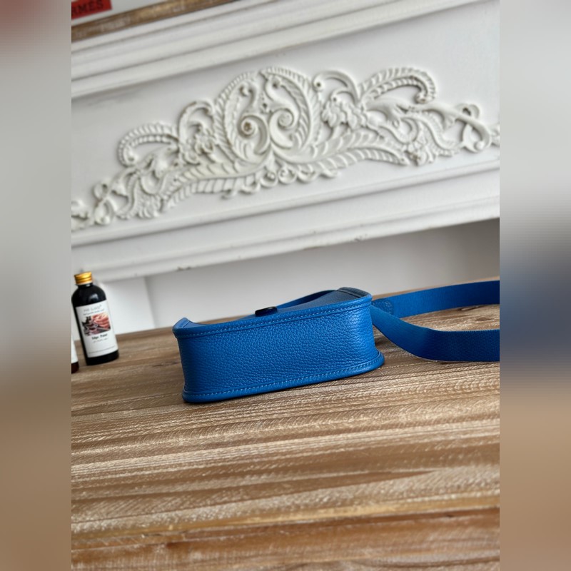 Mini EveyIne 伊芙琳 半手工+蠟線 自配肩帶+tc牛皮 顔色：水妖