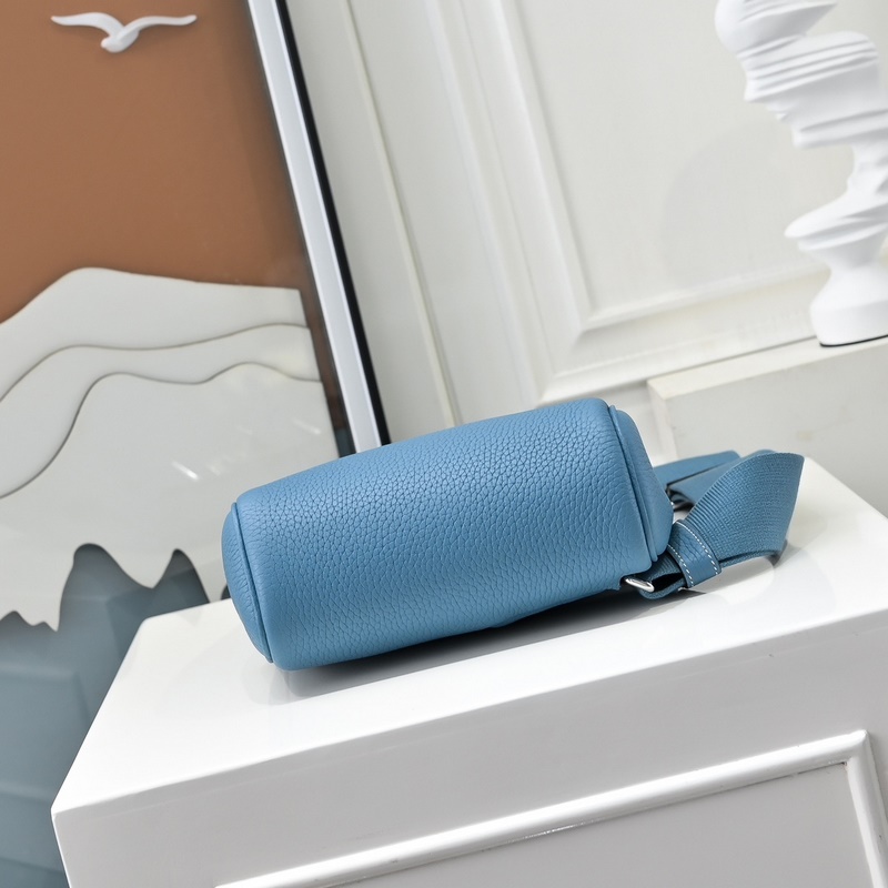 愛馬仕最帥胸包來啦 Hermes HAC A DOS 終于出了一款除了 BKc