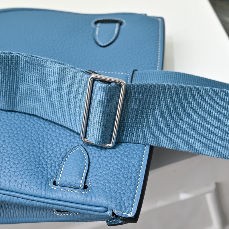 愛馬仕最帥胸包來啦 Hermes HAC A DOS 終于出了一款除了 BKc