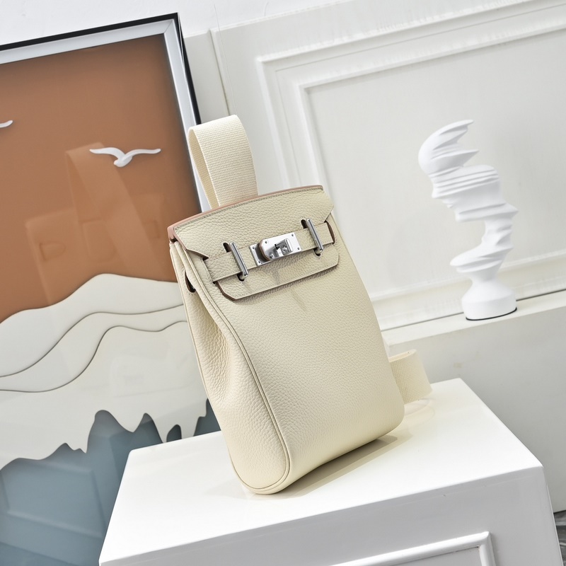 愛馬仕最帥胸包來啦 Hermes HAC A DOS 終于出了一款除了  BK