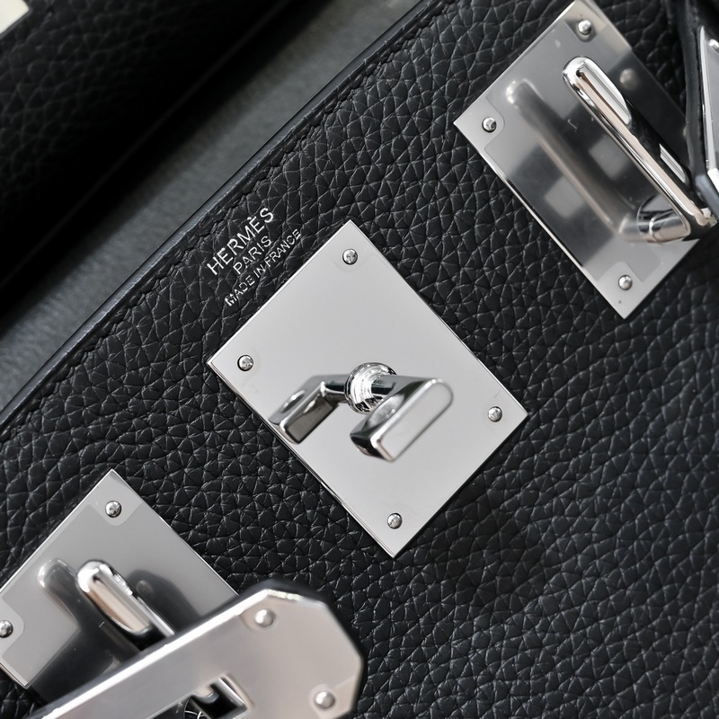 愛(ài)馬仕最帥胸包來(lái)啦 Hermes HAC A DOS 終于出了一款除了 BKc比