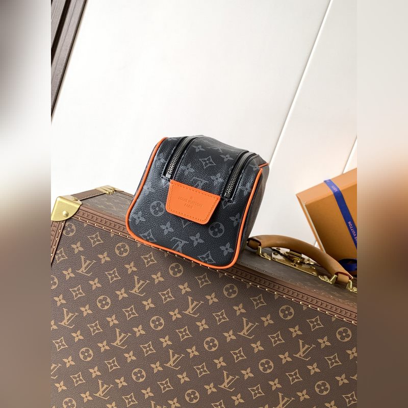 M15246橙色 頂級原單 變碼芯片163C 本款Dopp Kit梳洗包以細緻粒