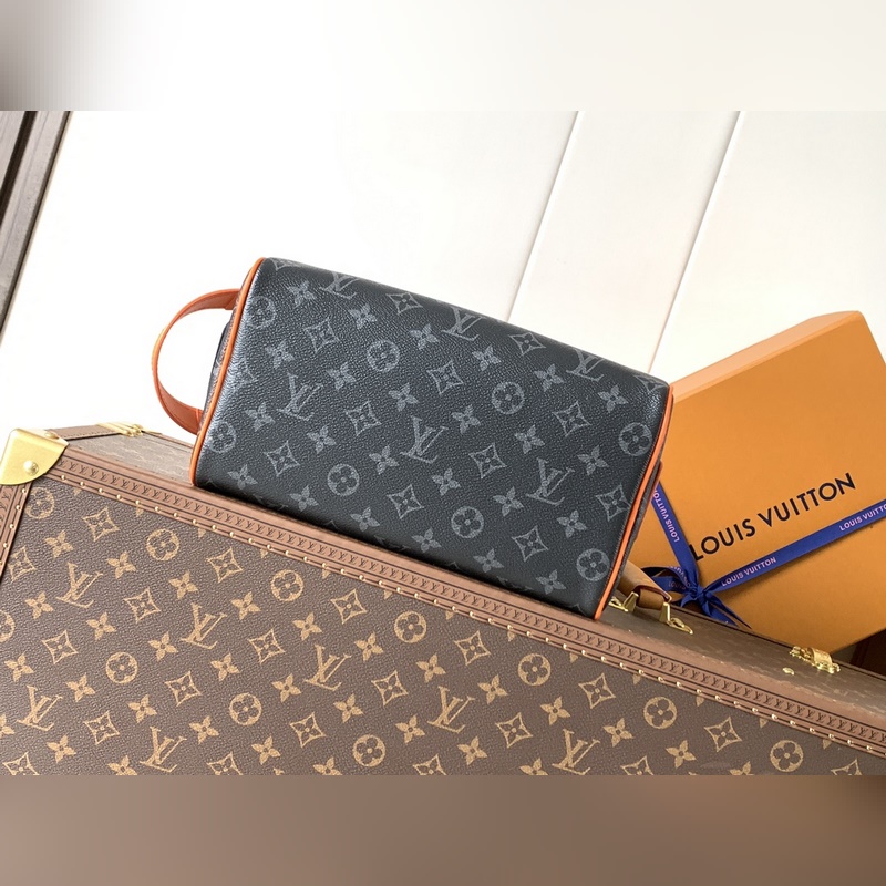 M15246橙色 頂級原單 變碼芯片163C 本款Dopp Kit梳洗包以細緻粒