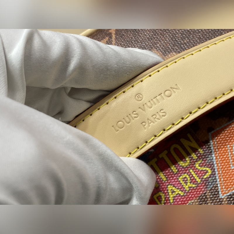 頂級(jí)原單複刻獨(dú)家實(shí)拍 [Compartments 盥洗化妝袋]M14744 老花