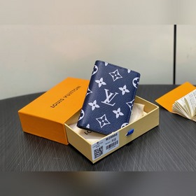 M25885深藍(lán) 卡包錢包 當(dāng)季新款 口袋錢夾 本款口袋錢夾出自 2026 Ta